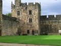                                                                     Escape from Alnwick Castle קחשמ